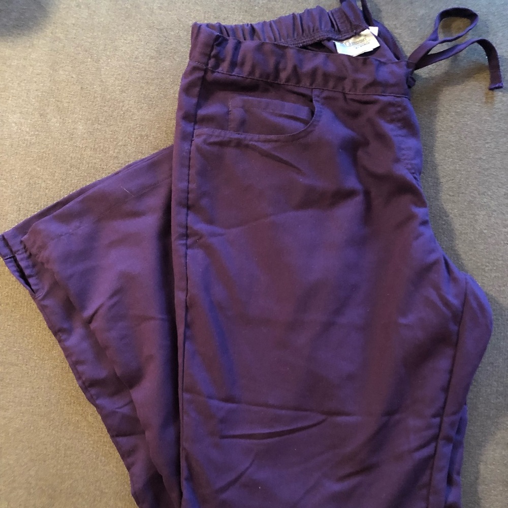 Medium purple Greys anatomy scrub pants. So comfy!
